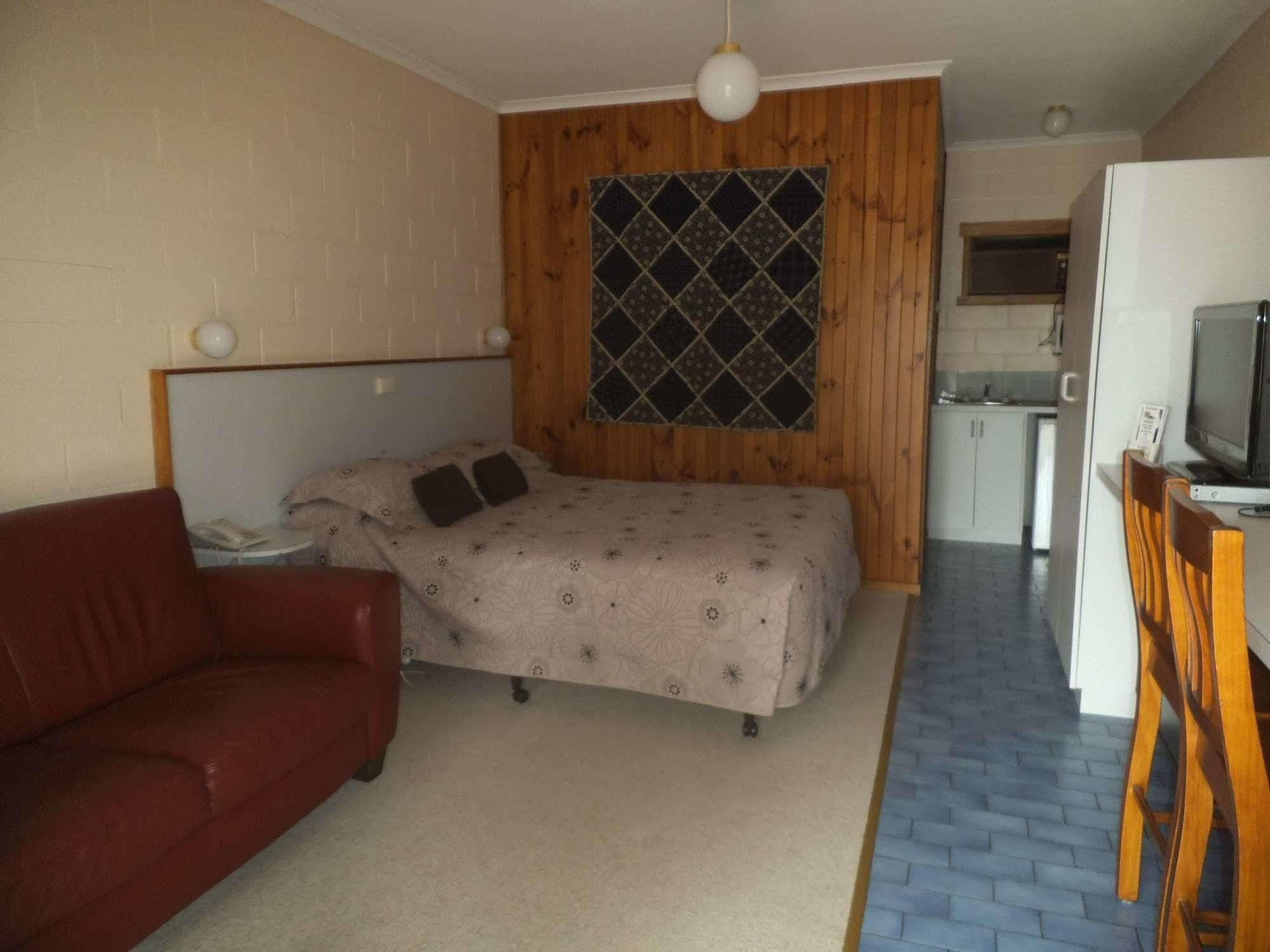 Yarragon Motel Dış mekan fotoğraf